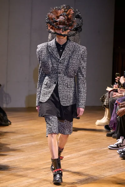 Look 5